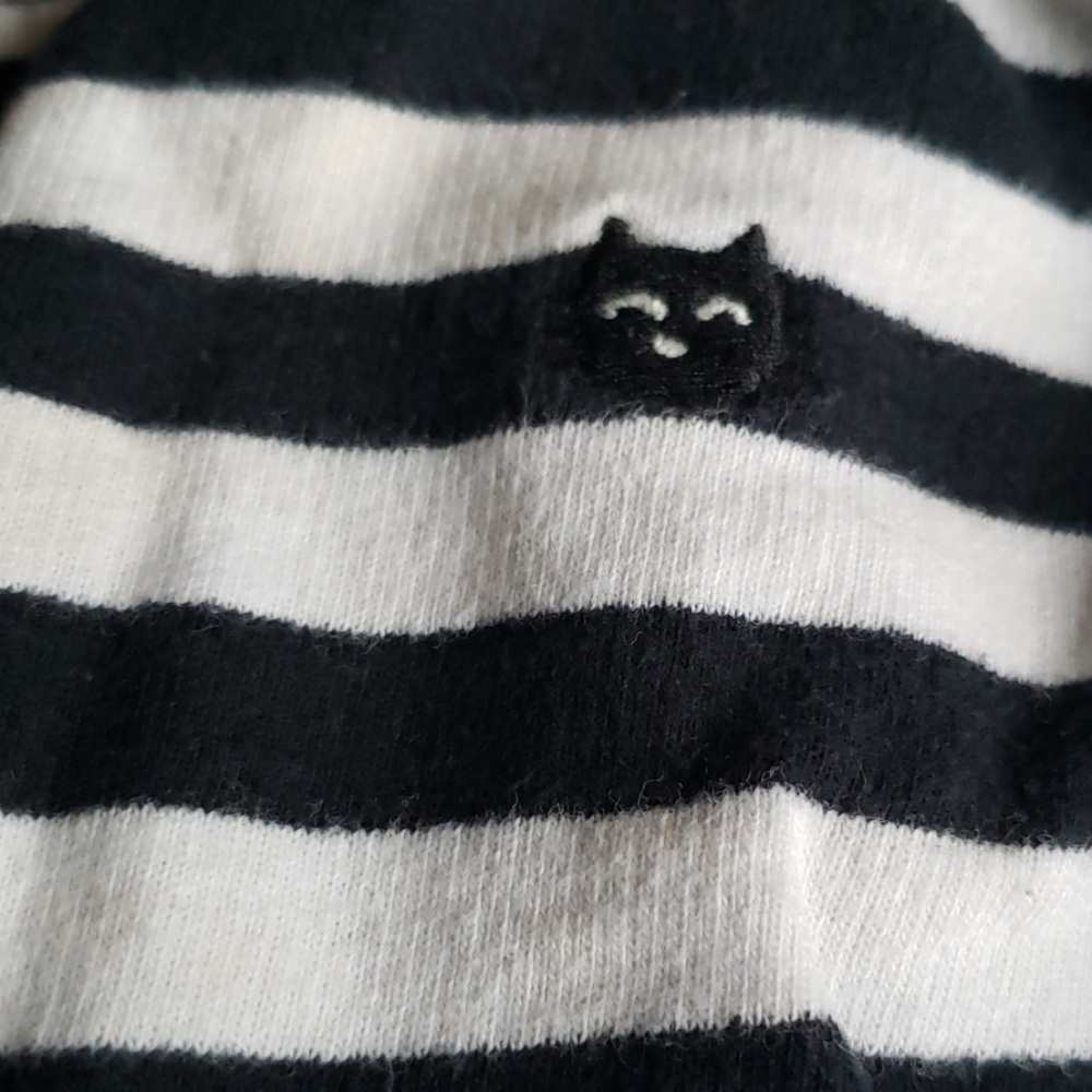 Shirt - Picture 2 of 6